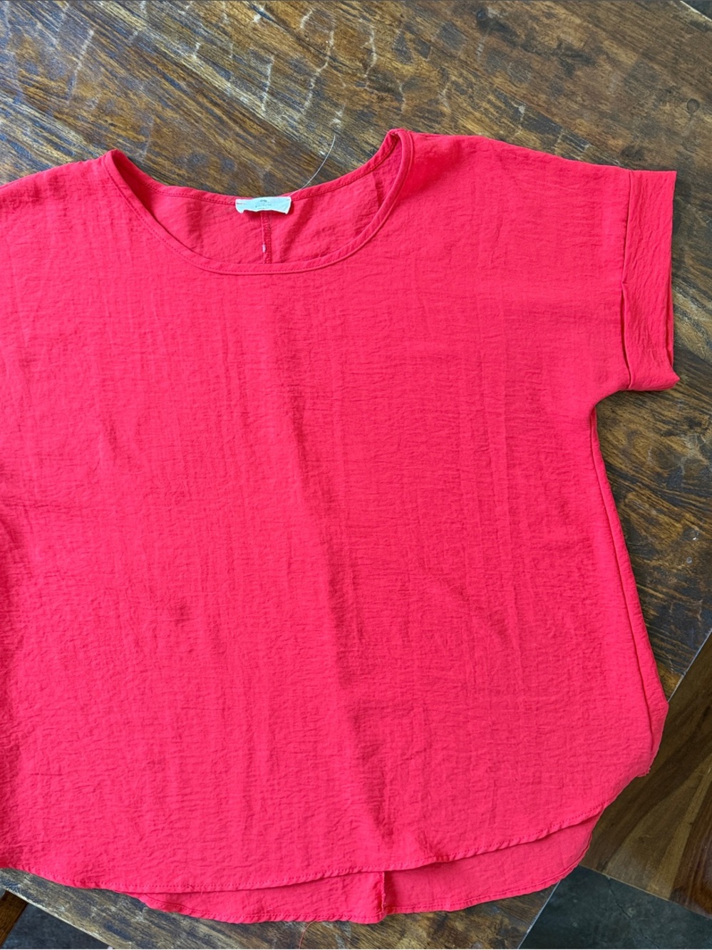 entro Bright Red Short-Sleeve Textured Women's Top